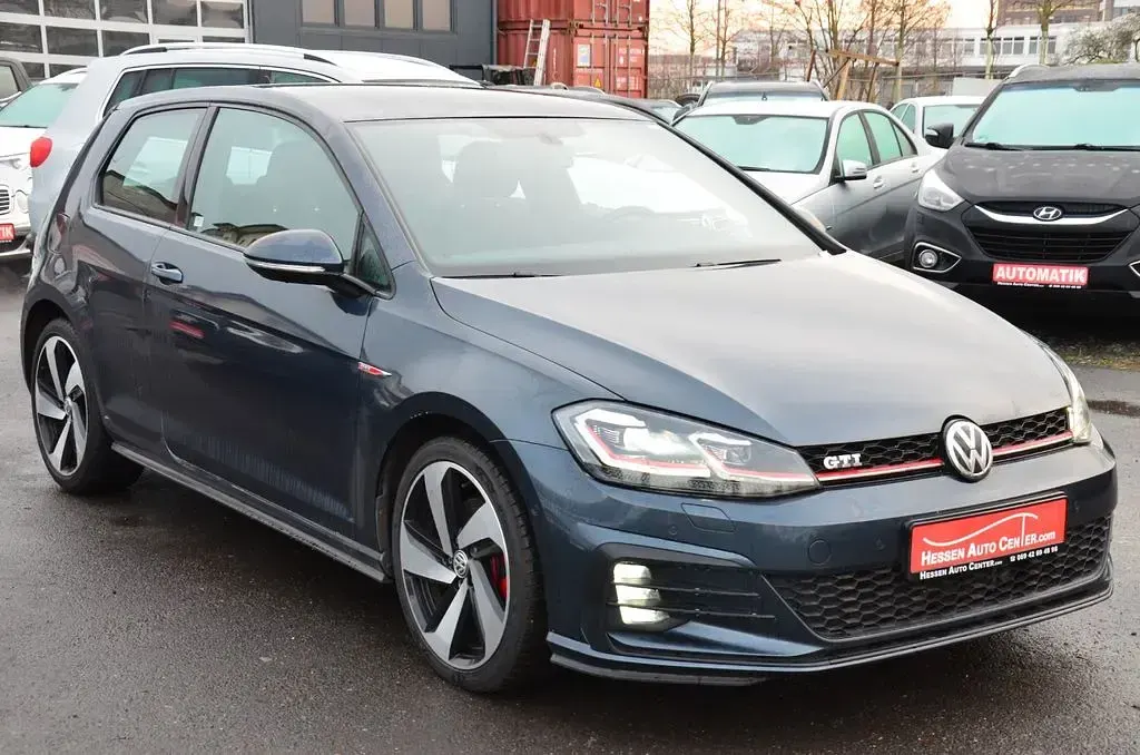 Second-hand VW Golf VII GTI 230 CP (169 kW) 2018 Albastru Berlinǎ