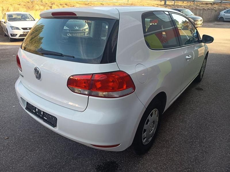 Gebraucht VW Golf VI Trendline 80 PS (58 kW) 2009 Weiß Kleinwagen