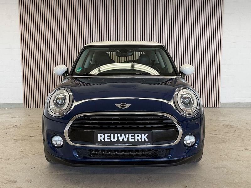 Second-hand Mini Cooper 136 CP (100 kW) 2016 Albastru Hatchback