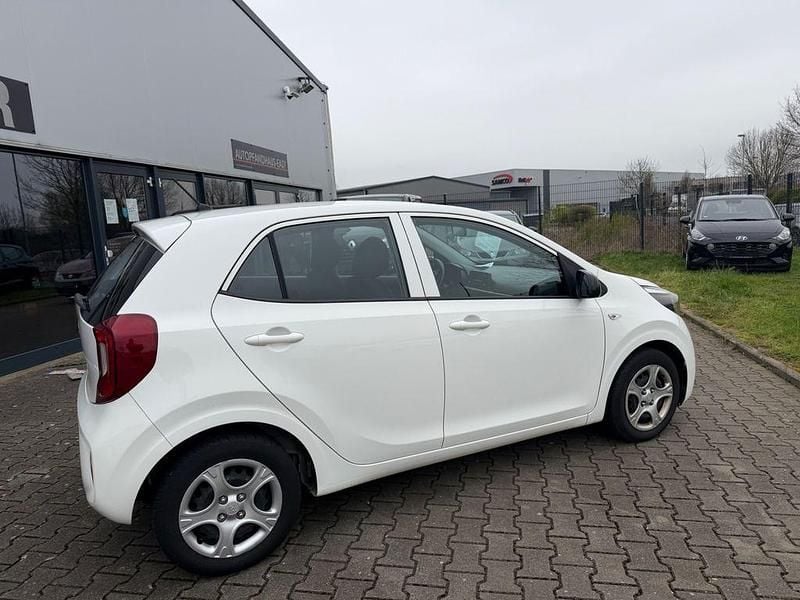 Gebraucht Kia Picanto Edition 7 67 PS (49 kW) 2019 Weiß Kleinwagen