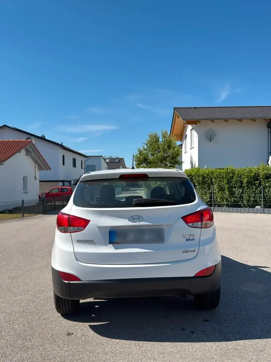 Gebraucht Hyundai ix35 135 PS (99 kW) 2015 Weiß SUV