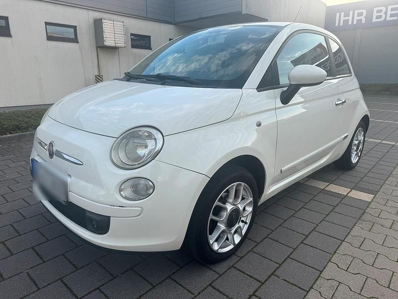 Weiß Gebraucht 2009 Fiat 500 Lounge Kleinwagen | 4.500 € (Teuer) - Bild 1/4