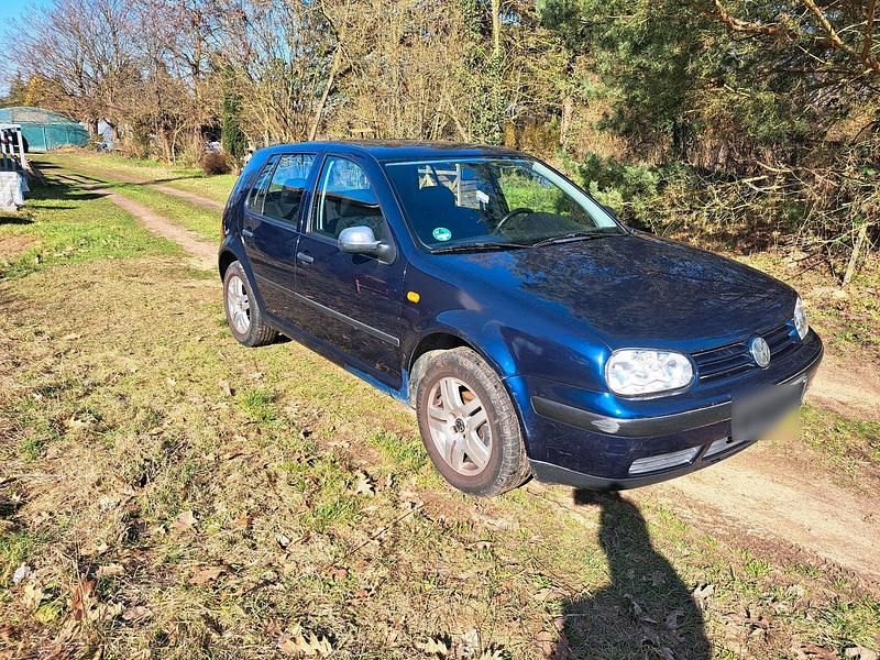Gebraucht VW Golf IV 75 PS (55 kW) 1999 Blau Kleinwagen