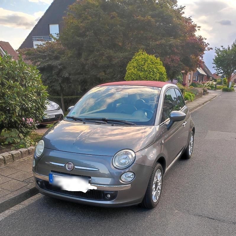 Grau Gebraucht 2012 Fiat 500C Cabrio | 4.299 € (Fairer Preis) - Bild 1/4