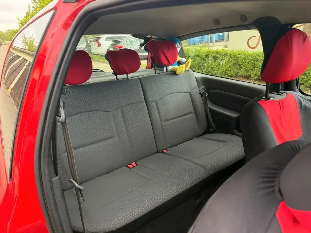 Gebraucht Renault Clio 75 PS (55 kW) 2010 Rot Kleinwagen