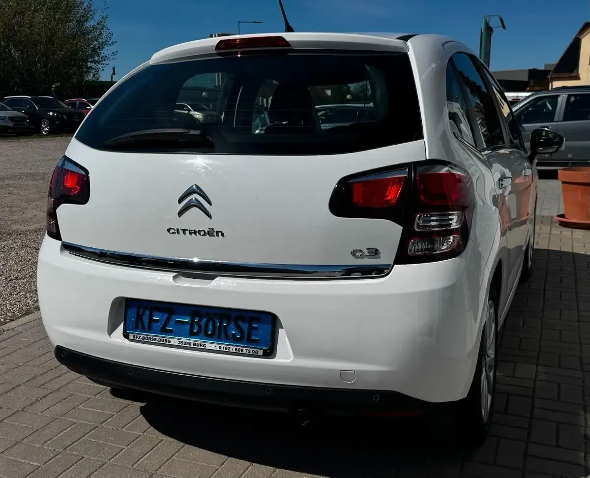 Gebraucht Citroën C3 SELECTION 68 PS (50 kW) 2013 Weiß Kleinwagen