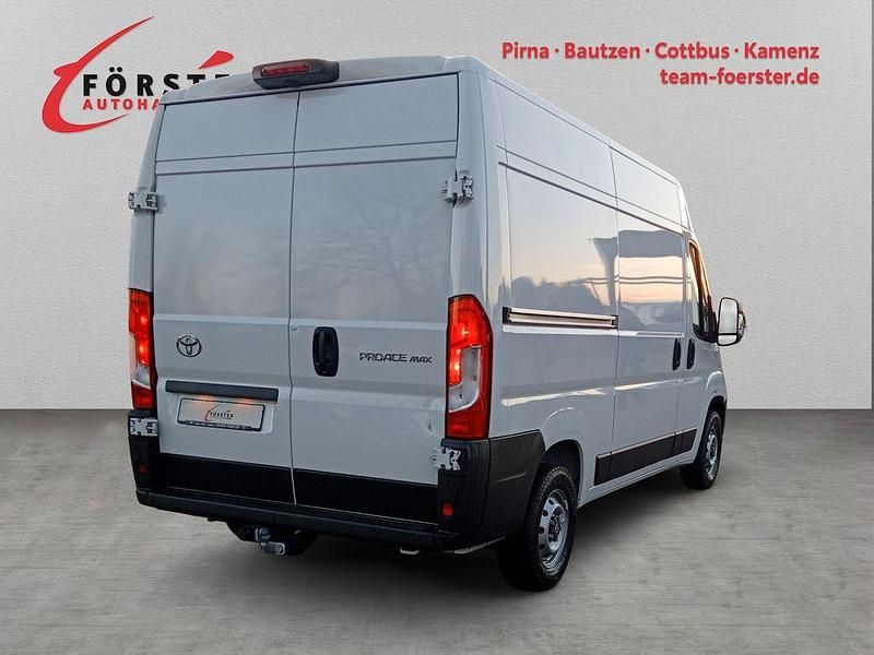 Gebraucht Toyota Proace 140 PS (102 kW) 2024 Weiß Van / Kleinbus