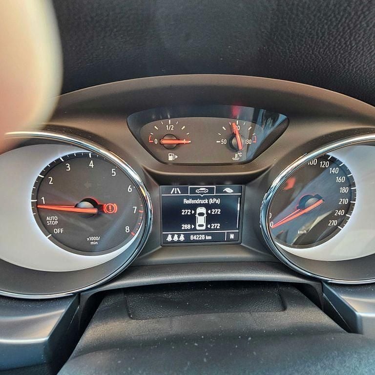 Gebraucht Opel Astra Edition 105 PS (77 kW) 2017 Grau Limousine