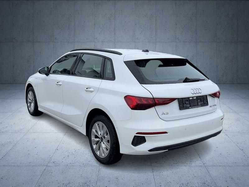 Gebraucht Audi A3 Performance 204 PS (150 kW) 2022 Weiß Limousine