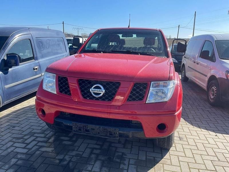 Gebraucht Nissan Navara 174 PS (127 kW) 2005 Rot Pickup