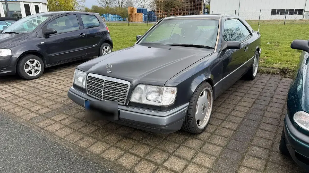 Gebraucht Mercedes E320 220 PS (161 kW) 1994 Grau Coupé