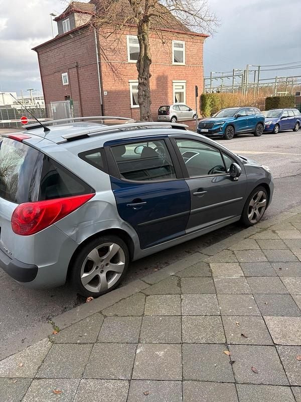 Gebraucht Peugeot 207 95 PS (69 kW) 2011 Grau Kombi