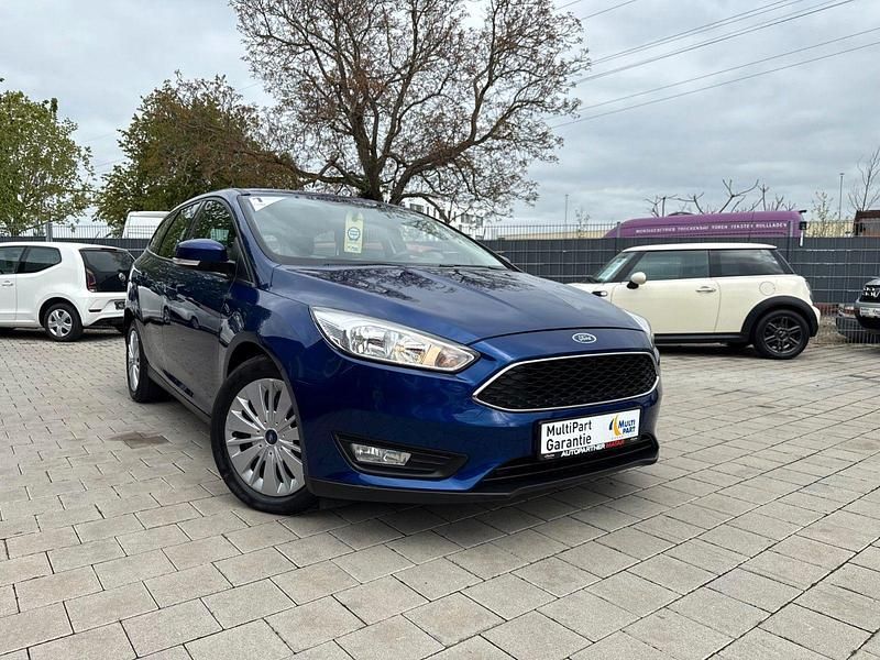 Gebraucht Ford Focus Business Edition 150 PS (110 kW) 2016 Blau Kombi