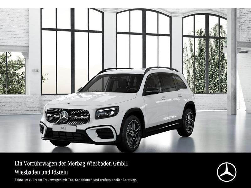 Polarweiß Gebraucht 2025 Mercedes GLB200 AMG SUV | 45.890 € (Etwas zu teuer) - Bild 1/4