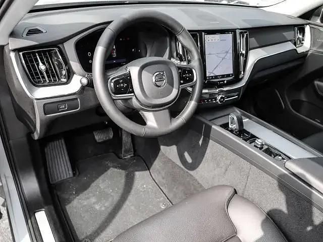 Gebraucht Volvo XC60 Plus 197 PS (144 kW) 2023 Grau SUV