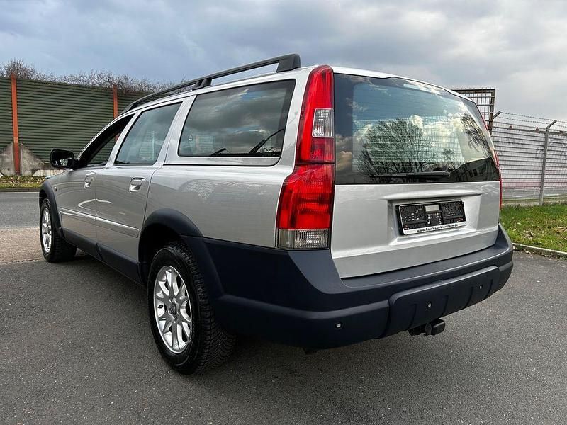 Gebraucht Volvo XC70 163 PS (119 kW) 2003 Silber Kombi