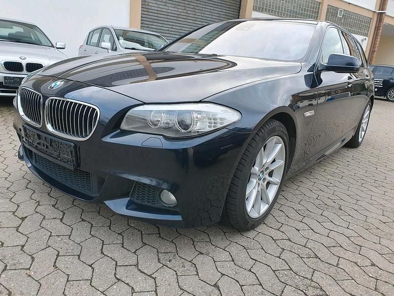Blau Gebraucht 2012 BMW 535 M Sport Kombi | 10.799 € (Superpreis) - Bild 1/4