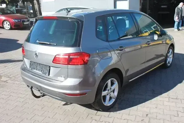 Gebraucht VW Golf VII LOUNGE 110 PS (80 kW) 2016 Grau Kombi