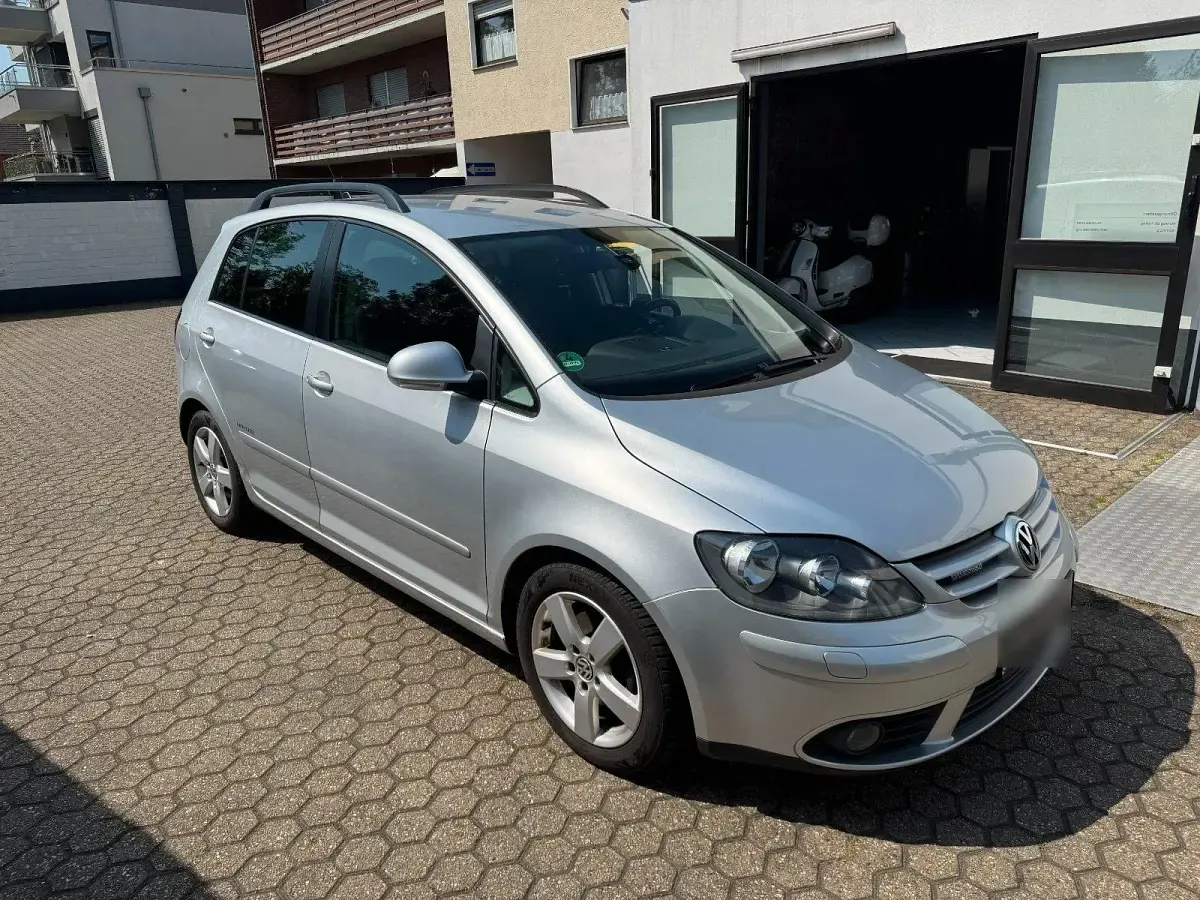 Gebraucht VW Golf VI 105 PS (77 kW) 2008 Silber Kleinwagen
