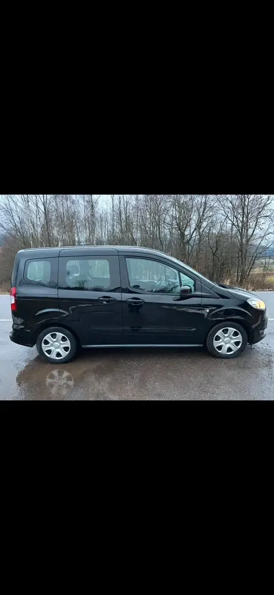Gebraucht Ford Tourneo Courier 101 PS (74 kW) 2016 Schwarz Van / Kleinbus