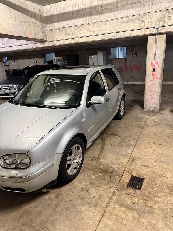 Gebraucht VW Golf IV 105 PS (77 kW) 2002 Silber Kleinwagen