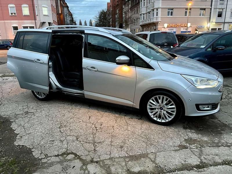 Gebraucht Ford Grand C-Max Titanium 125 PS (91 kW) 2015 Silber Van / Kleinbus
