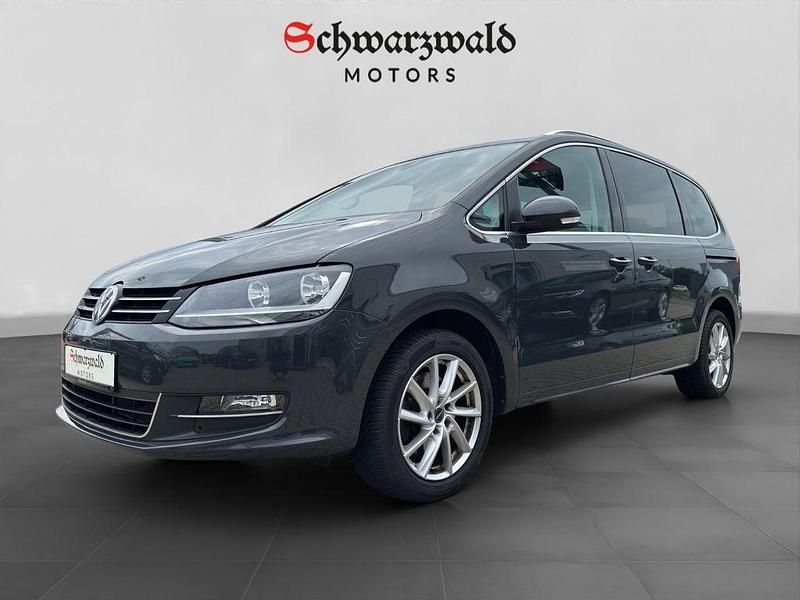 Grau Gebraucht 2021 VW Sharan Highline Van / Kleinbus | 27.900 € (Fairer Preis) - Bild 1/4