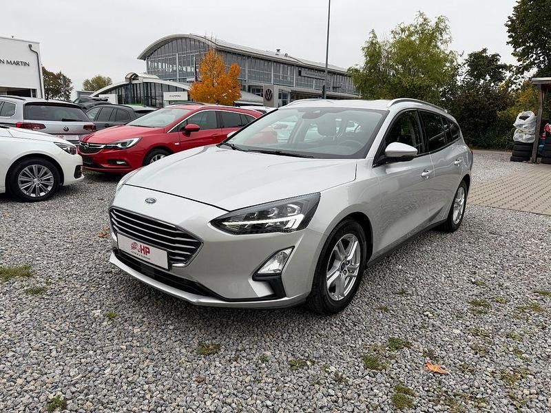 Silber Gebraucht 2020 Ford Focus Cool & Connect Limousine | 12.999 € (Guter Preis) - Bild 1/4