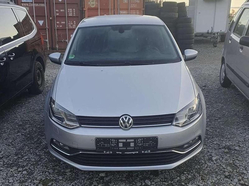 Gebraucht VW Polo Comfortline 75 PS (55 kW) 2015 Reflexsilber metallic Kleinwagen