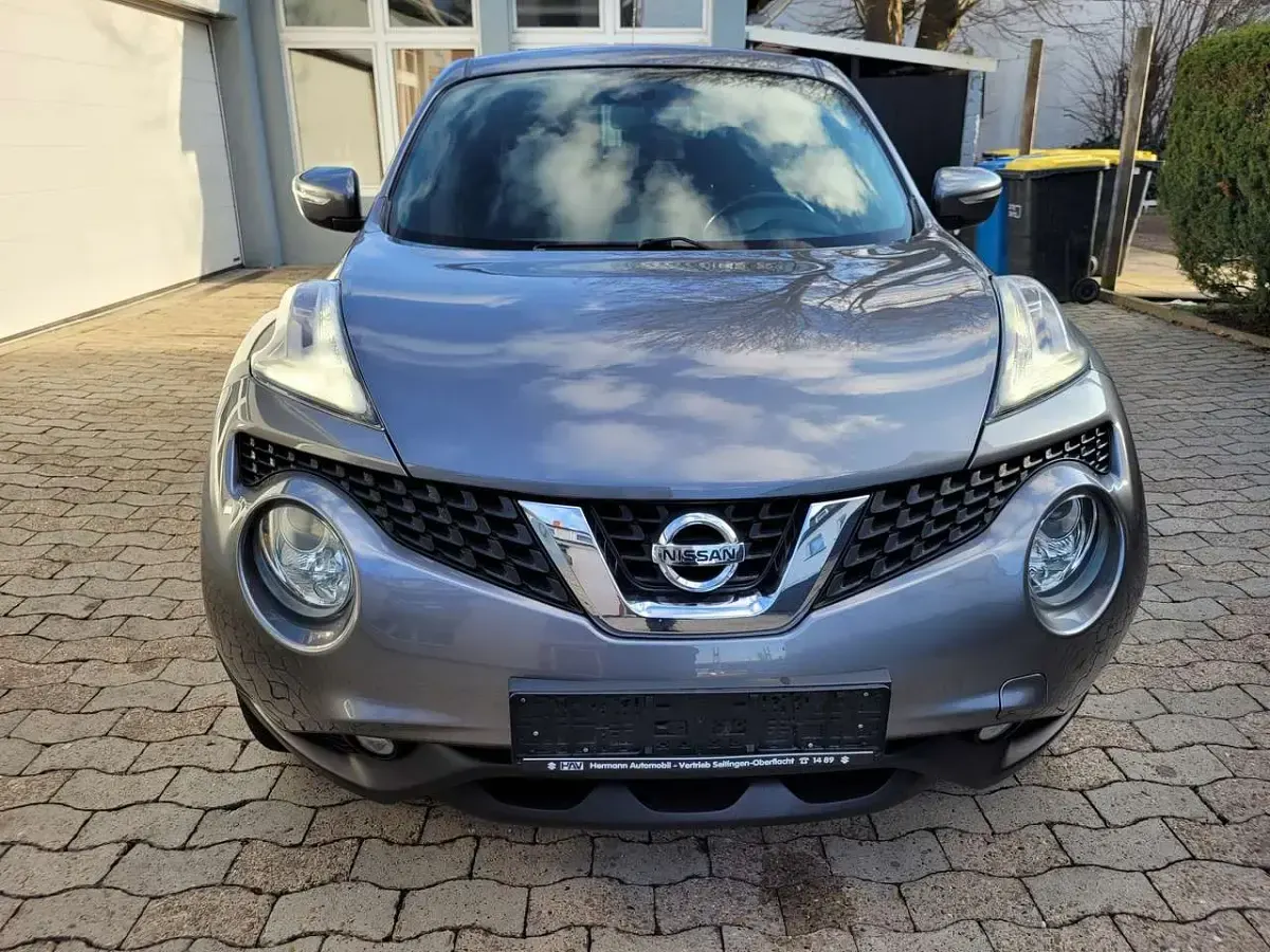 Używany Nissan Juke Acenta 117 KM (86 kW) 2015 Szary SUV