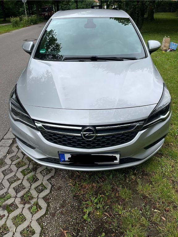 Schwarz Gebraucht 2016 Opel Astra Business Limousine | 8.900 € (Fairer Preis) - Bild 1/4