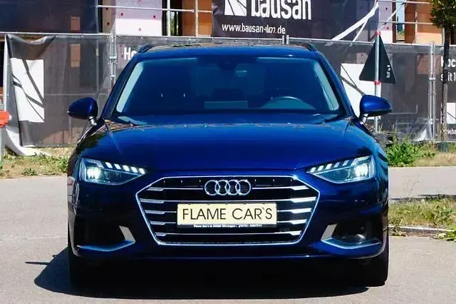 Gebraucht Audi A4 S-Line 163 PS (119 kW) 2023 Blau Kombi