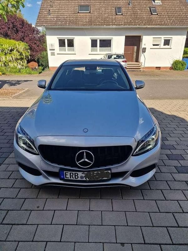 Schwarz Gebraucht 2017 Mercedes C200 Exclusive Limousine | 21.200 € (Teuer) - Bild 1/4