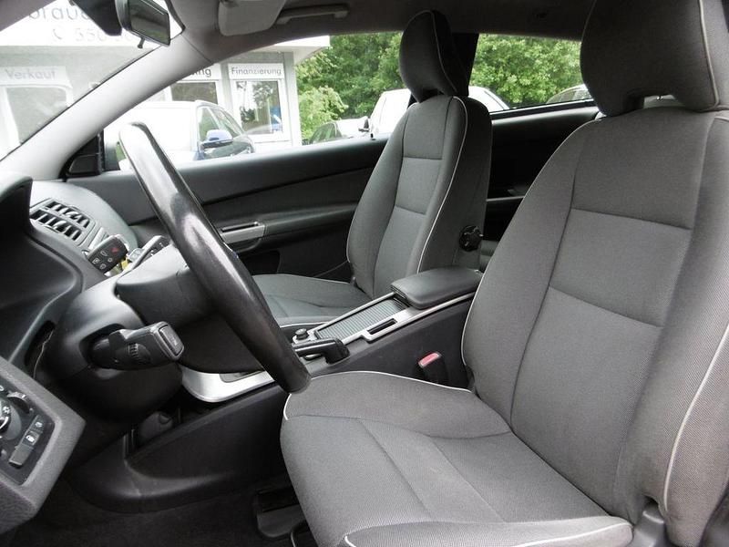 Gebraucht Volvo C30 Kinetic 125 PS (91 kW) 2008 Schwarz Kleinwagen