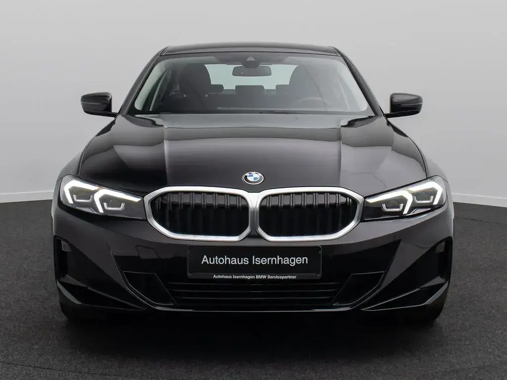 Gebraucht BMW 318 Sport Line 156 PS (114 kW) 2024 Schwarz ii  668 Limousine