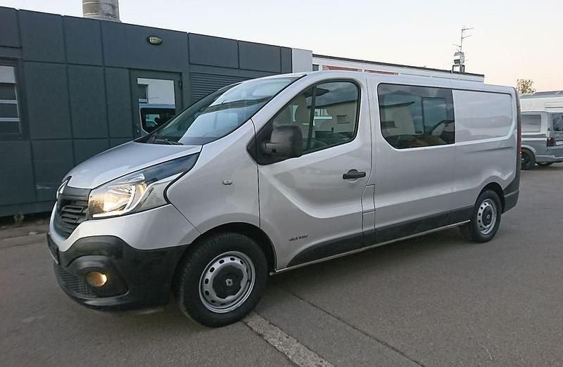 Grau Gebraucht 2017 Renault Trafic Komfort Van | 9.990 € (Superpreis) - Bild 1/4