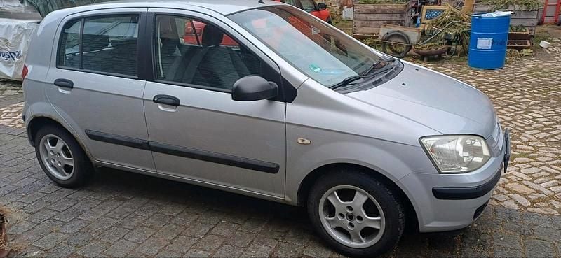 Gebraucht Hyundai Getz 63 PS (46 kW) 2004 Silber Kleinwagen