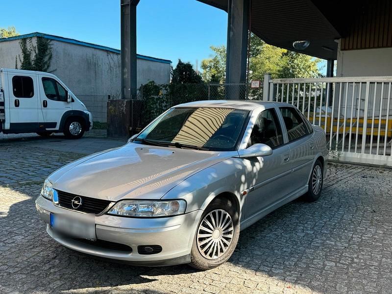 Gebraucht 2001 Opel Vectra Limousine | 1.400 € (Fairer Preis) - Bild 1/4