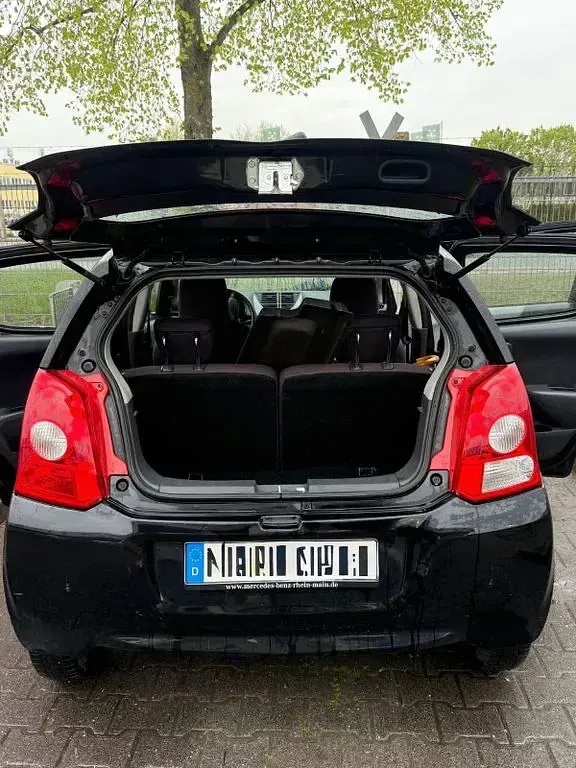 Gebraucht Suzuki Alto Basic 68 PS (50 kW) 2009 Schwarz Kleinwagen
