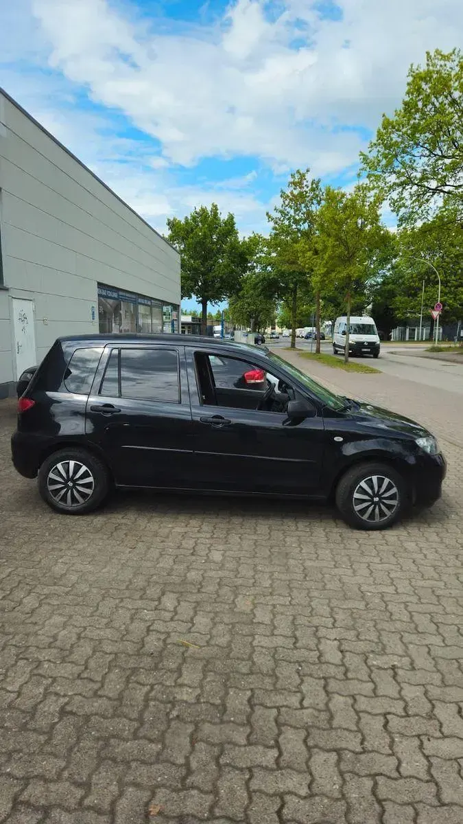 Gebraucht Mazda 2 75 PS (55 kW) 2004 Schwarz Kleinwagen