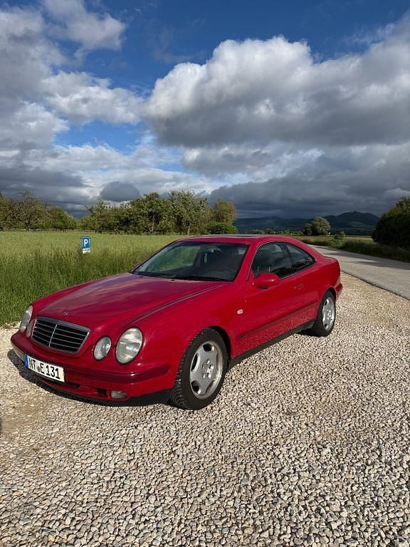 Rot Gebraucht 1998 Mercedes CLK230 Elegance Coupé | 2.000 € (Fairer Preis) - Bild 1/4