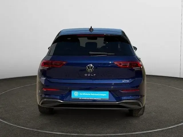 Gebraucht VW Golf VIII United 150 PS (110 kW) 2020 Blau Limousine