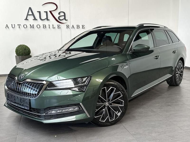 Grün Gebraucht 2020 Skoda Superb | 22.749 € (Etwas zu teuer) - Bild 1/4