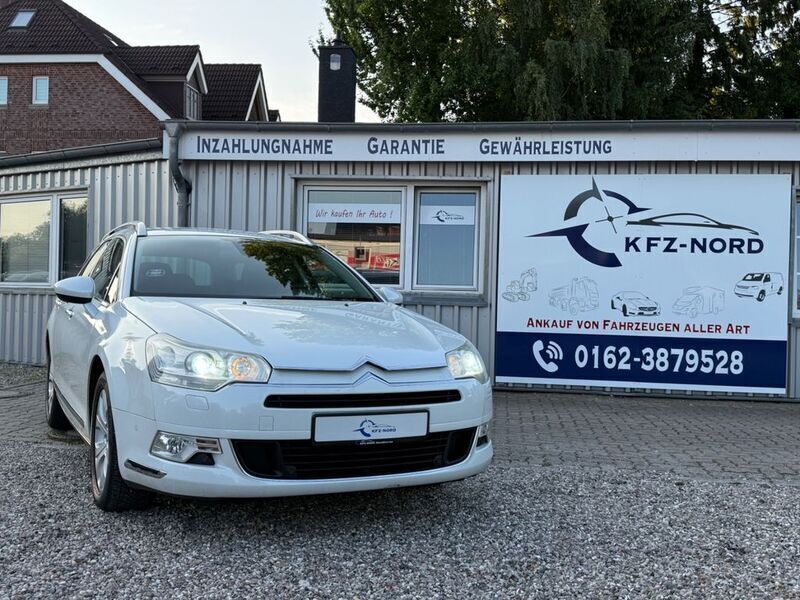 Weiß Gebraucht 2011 Citroën C5 Exclusive Kombi | 5.990 € (Fairer Preis) - Bild 1/4