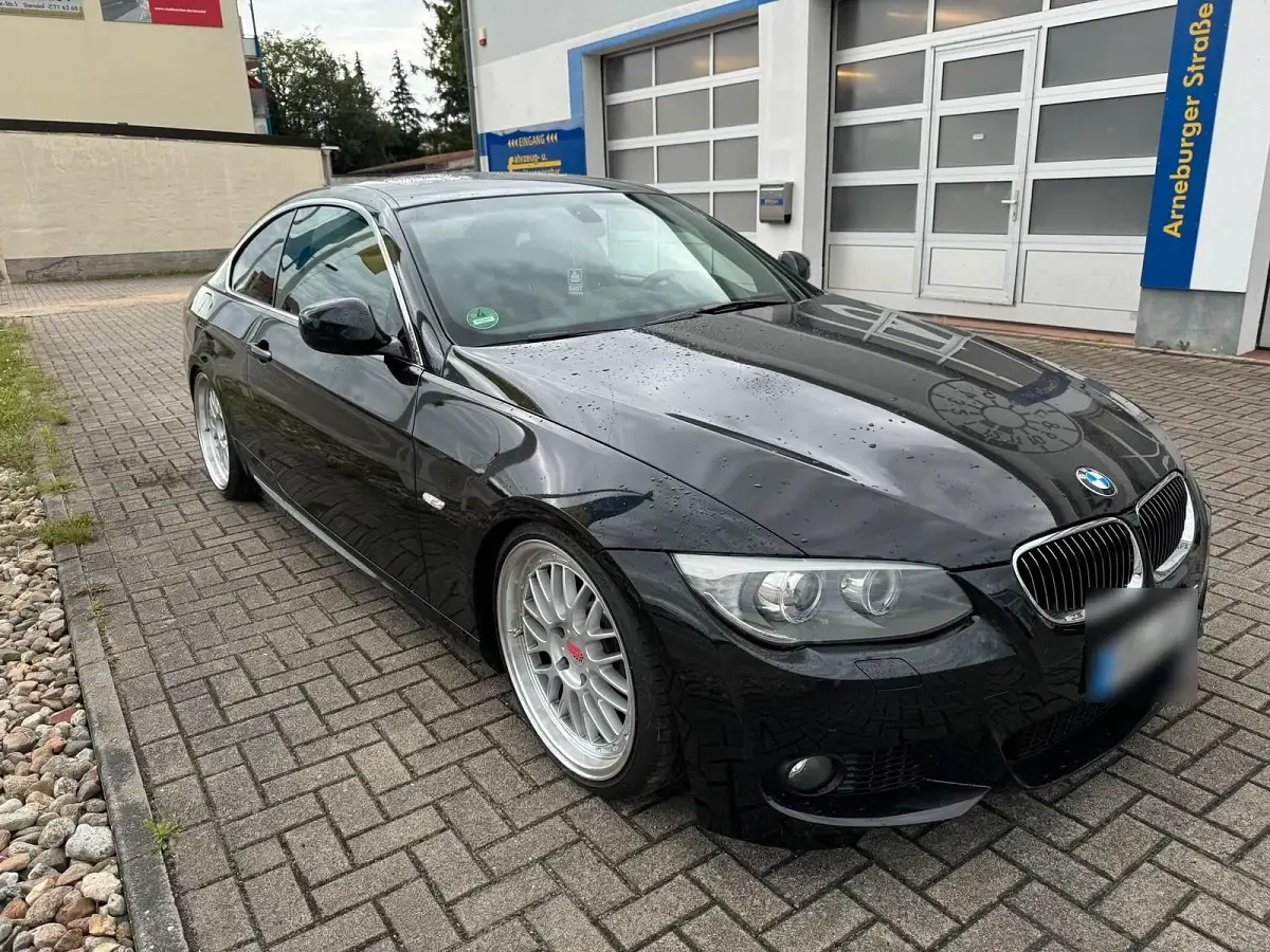 Brugt BMW 330 Performance 292 HK (214 kW) 2011 Sort Coupe