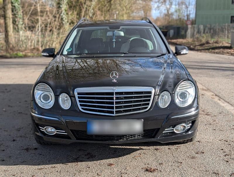 Gebraucht Mercedes E280 Business 190 PS (139 kW) 2008 Schwarz Kombi