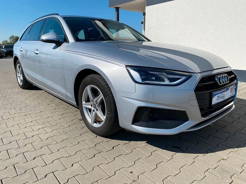 Silber Gebraucht 2020 Audi A4 Sport Kombi | 18.600 € (Guter Preis) - Bild 1/4