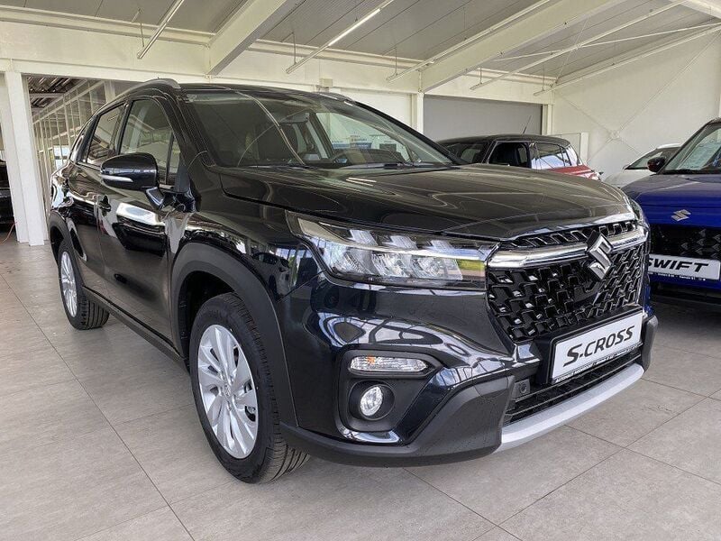 Cosmic black pearl Neu 2025 Suzuki SX4 S-Cross Comfort SUV | 28.990 € (Teuer) - Bild 1/4