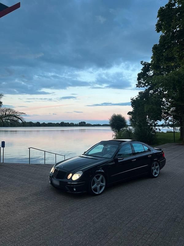Gebraucht Mercedes E500 306 PS (225 kW) 2003 Schwarz Limousine