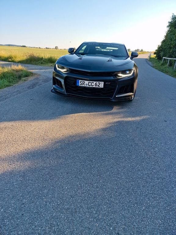 Grau Gebraucht 2016 Chevrolet Camaro Coupé | 35.999 € (Fairer Preis) - Bild 1/4